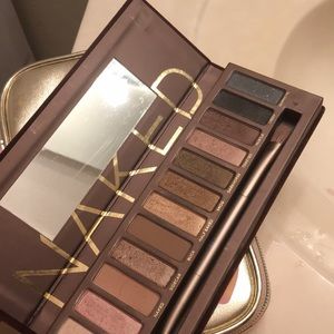 Naked original palette